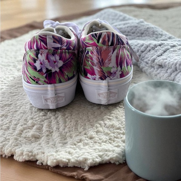 VANS Off the Wall Doheny Platform Floral Tropical Pattern Sneakers Women’s 9.5 - Picture 3 of 12